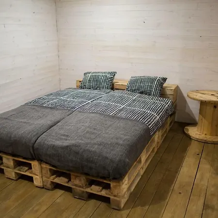 Figlarnia * Debnica Kaszubska