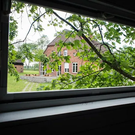 Figlarnia Debnica Kaszubska