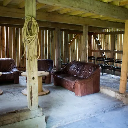 Figlarnia * Debnica Kaszubska