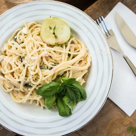 Figlarnia Debnica Kaszubska