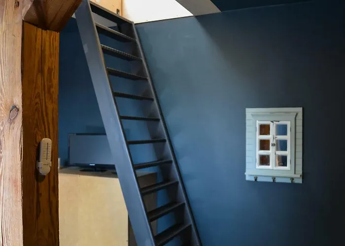 Figlarnia * Debnica Kaszubska